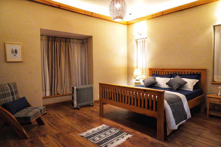 Wood Owl Cottage x Solis Nature