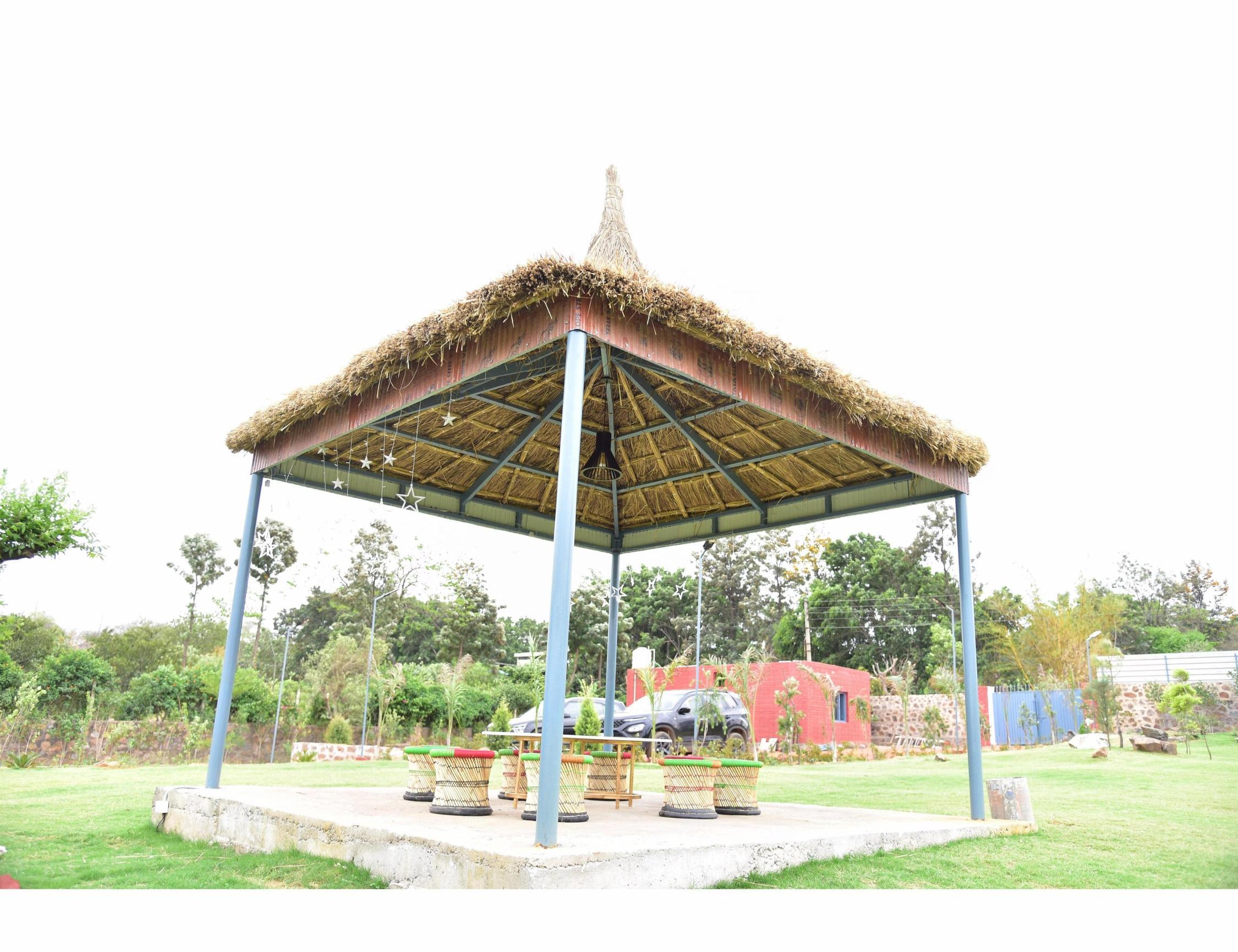 Wildside Cottage (NCR) x Solis Nature