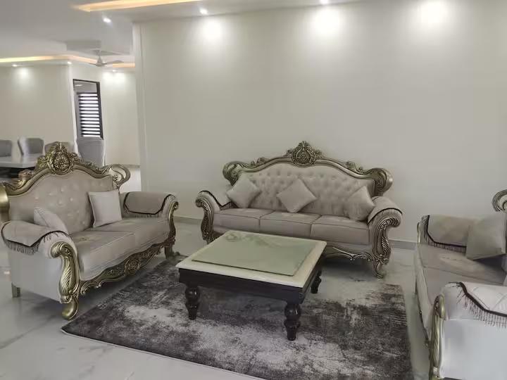 Blue Haven Villa – Noida (NCR) x Solis Nature