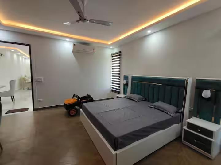 Blue Haven Villa – Noida (NCR) x Solis Nature