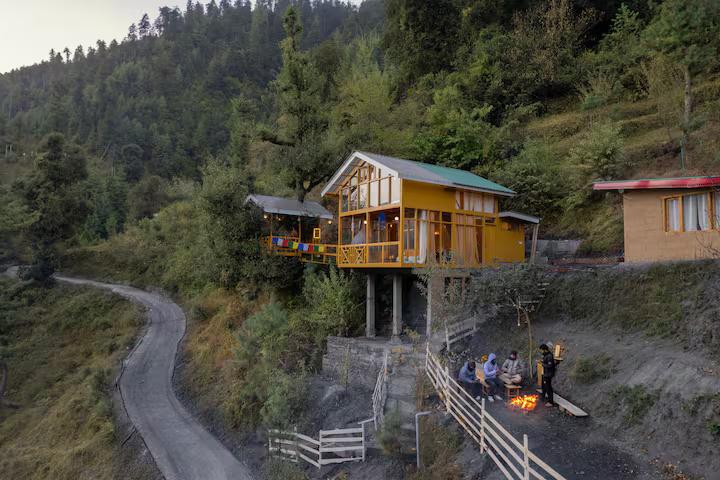 Evergreen Escape with Hot Tub x Solis Nature