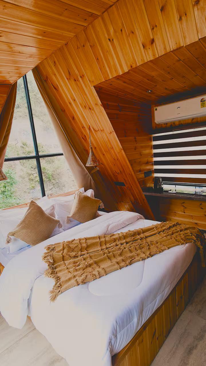 The Brookstone Retreat x Solis Nature