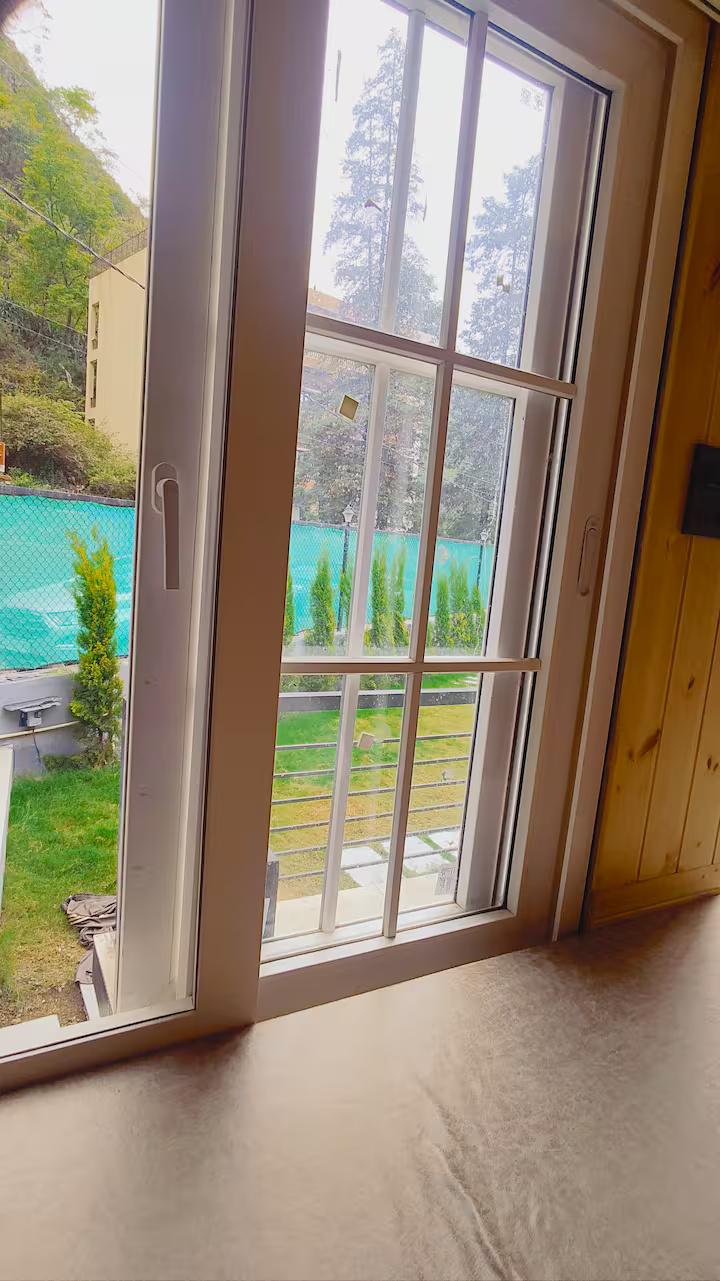 The Brookstone Retreat x Solis Nature