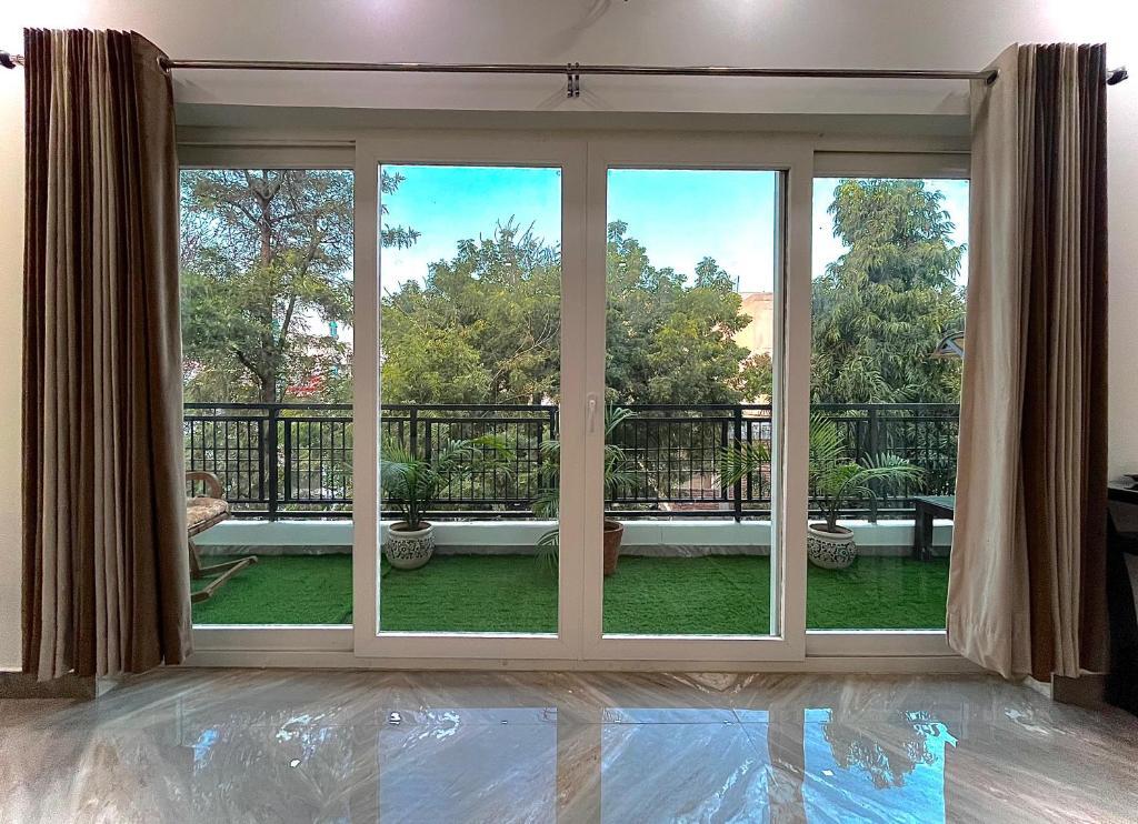 Alibaba's Indiana Homestay x Solis Nature