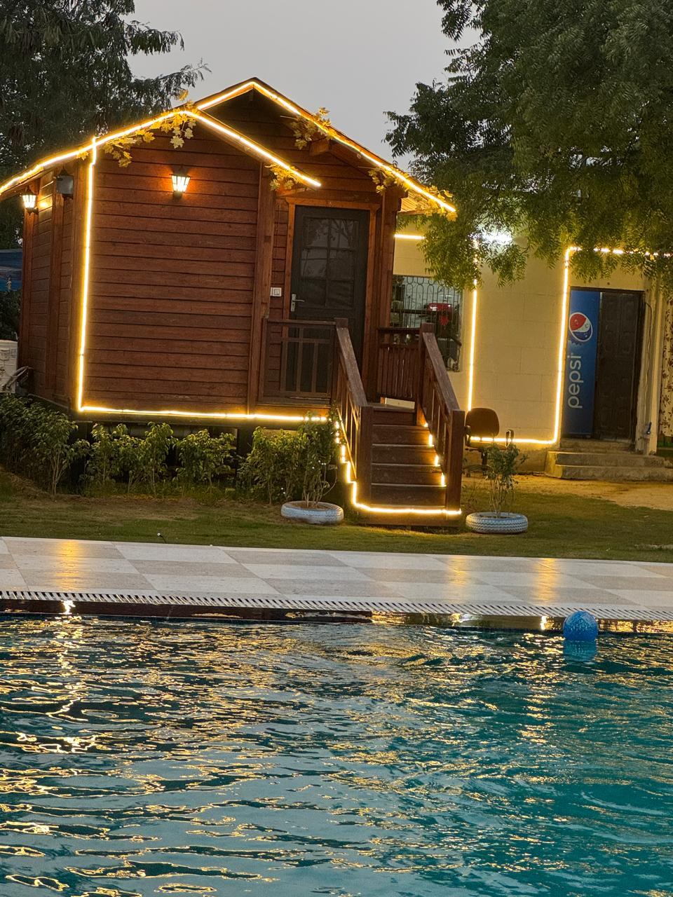 Wooden Cottage (NCR) x Solis Nature