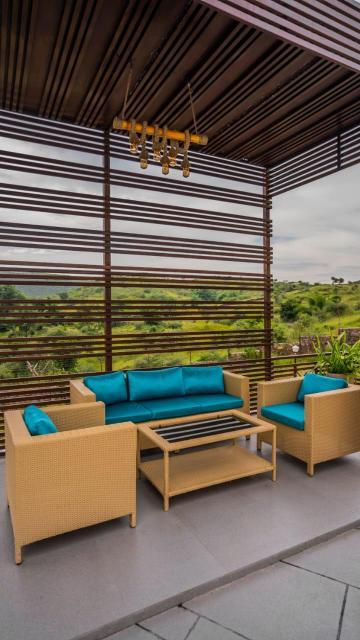 TapoBhoomi - A 4BHK Luxuries Pool & Farm Stay x Solis Nature