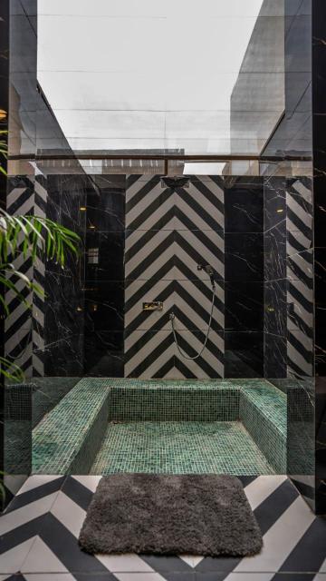 TapoBhoomi - A 4BHK Luxuries Pool & Farm Stay x Solis Nature