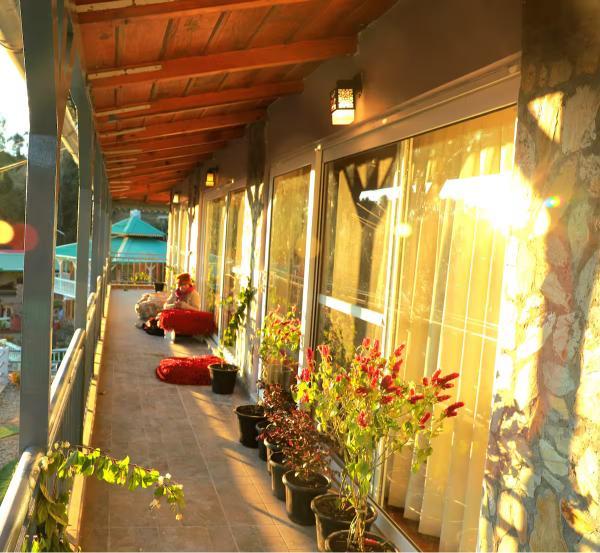 Highland Luxe Escape| 4BHK Mukteshwar x Solis Nature