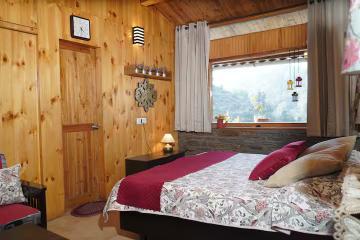 Whispering Pines Villa- Two Bedroom x Solis Nature