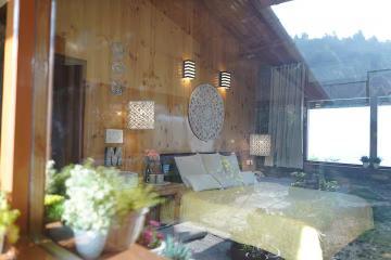 Whispering Pines Villa- Two Bedroom x Solis Nature