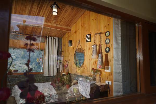 Whispering Pines Villa- Two Bedroom x Solis Nature