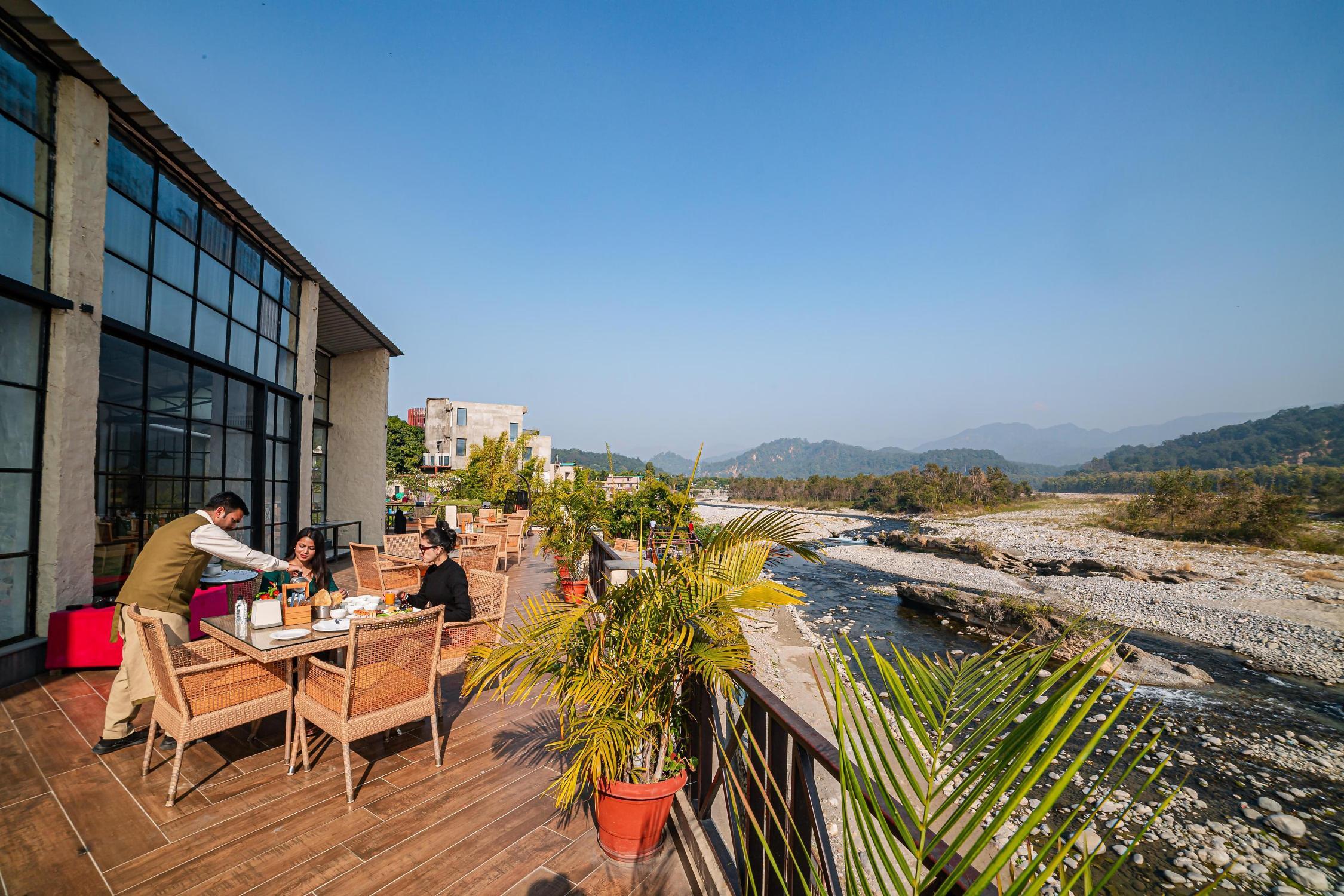 Maharani  Executive Room, Jim Corbett x Solis Nature