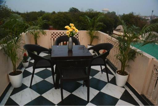 Gupta Vilas Homestay x Solis Nature