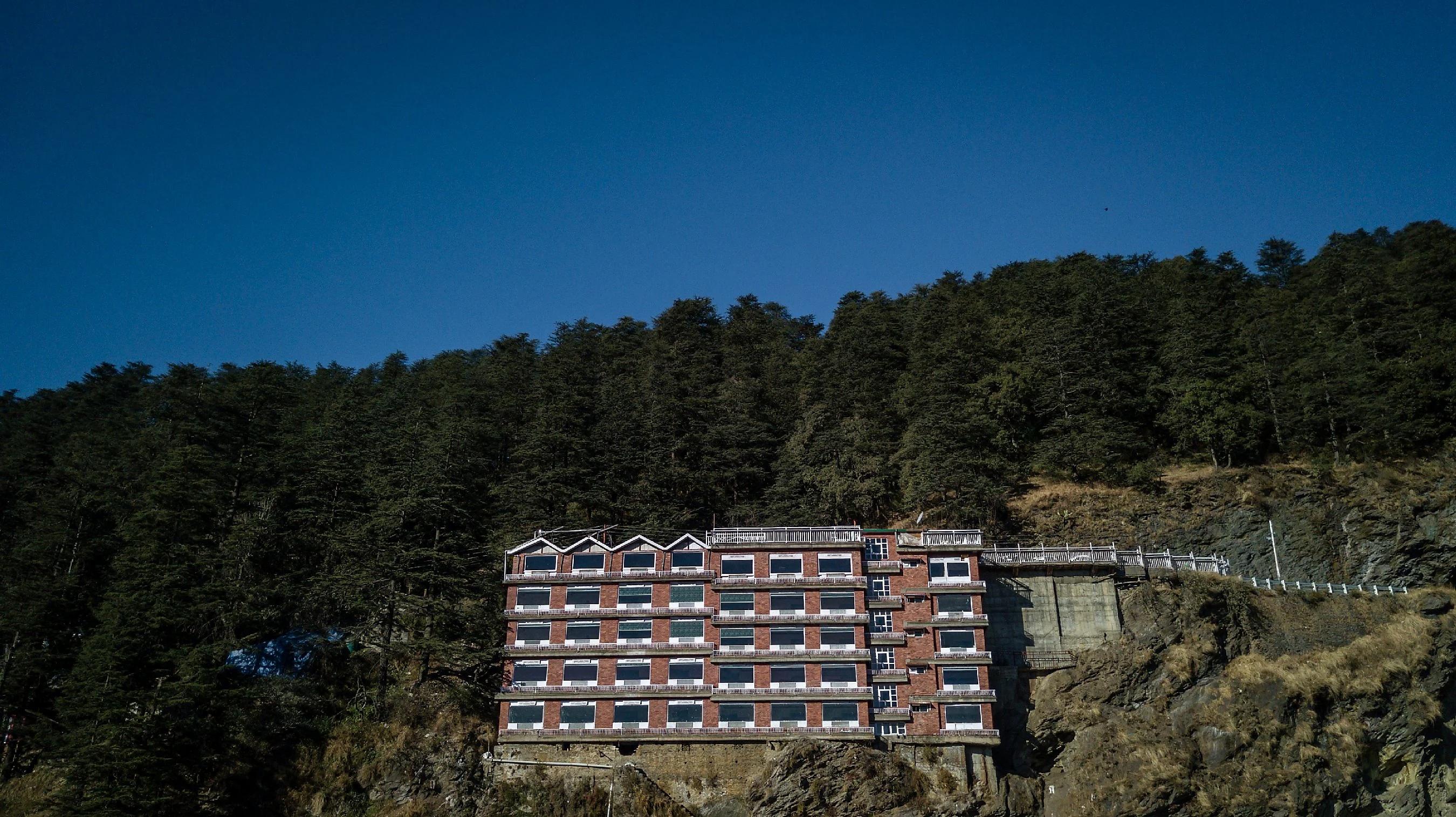 Rocky Knob Shimla x Solis Nature