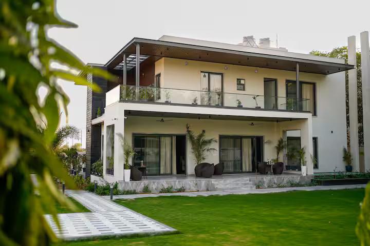 Zivana By Peace house x Solis Nature