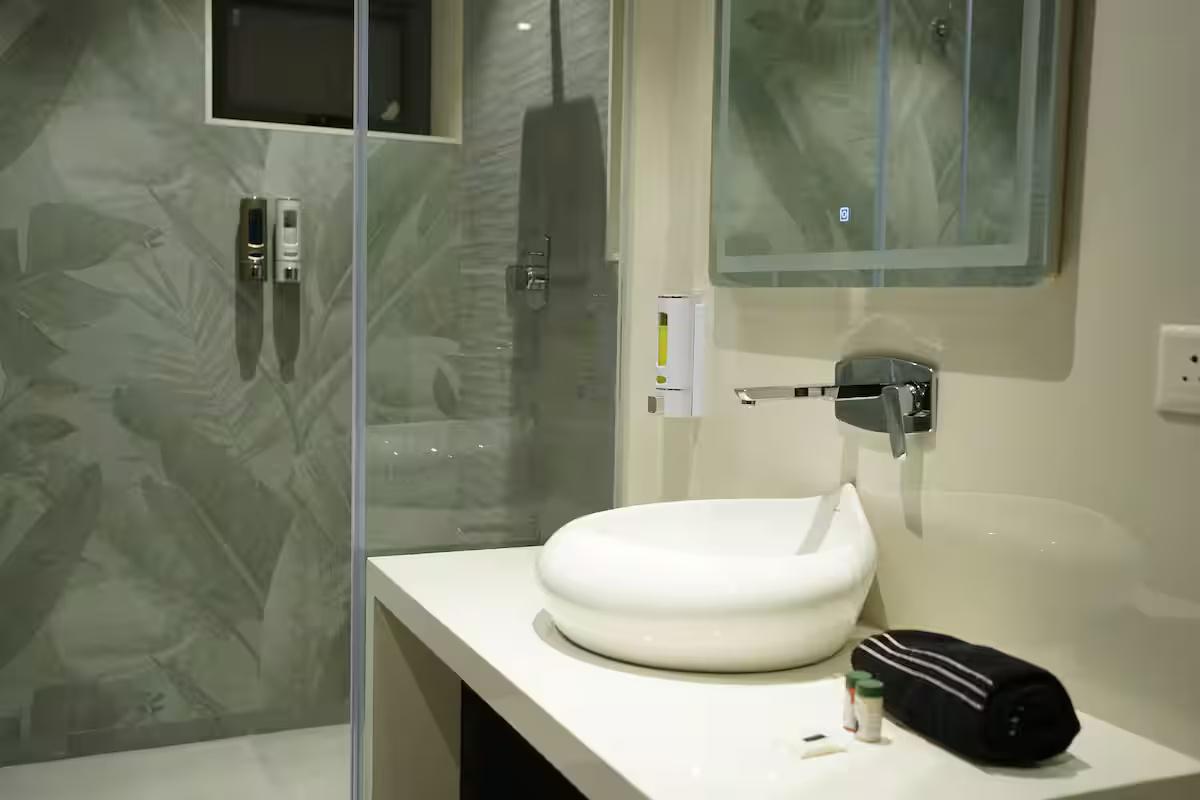 Zivana By Peace house x Solis Nature