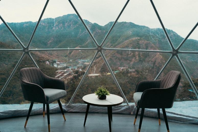 Manzil Escapes x Solis Nature