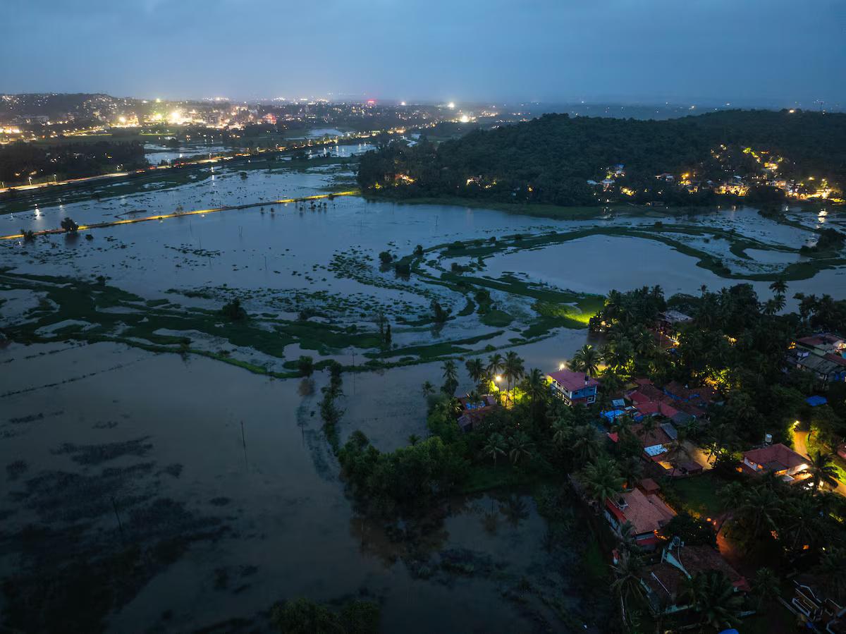 Indo-Porto Field View Villa with Pool x Solis Nature