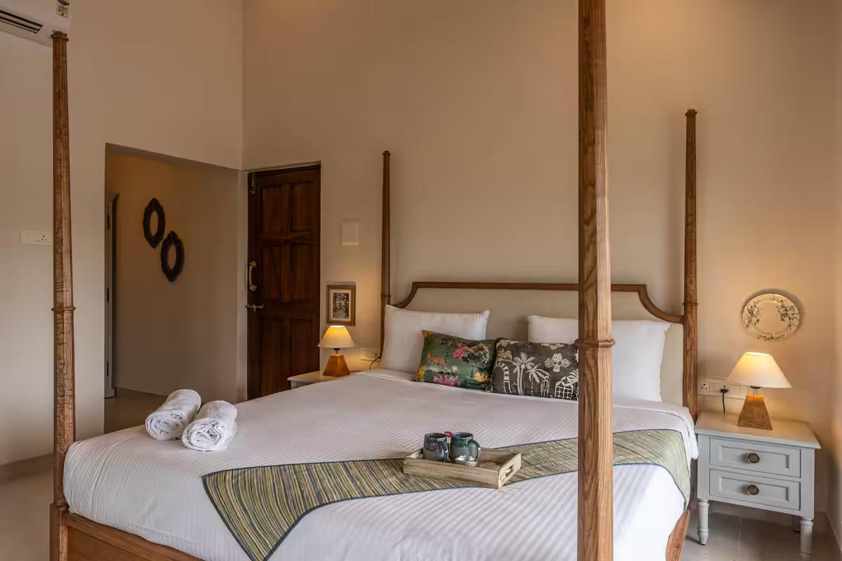 Indo-Porto Field View Villa with Pool x Solis Nature