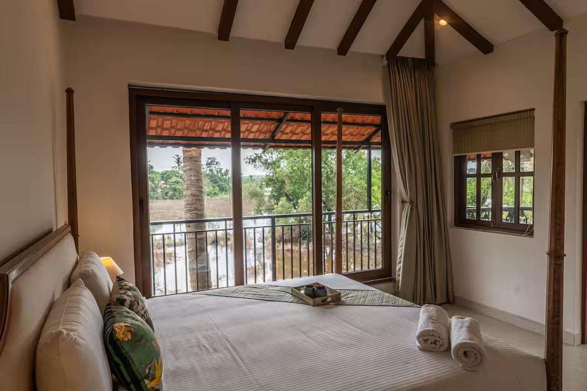 Indo-Porto Field View Villa with Pool x Solis Nature