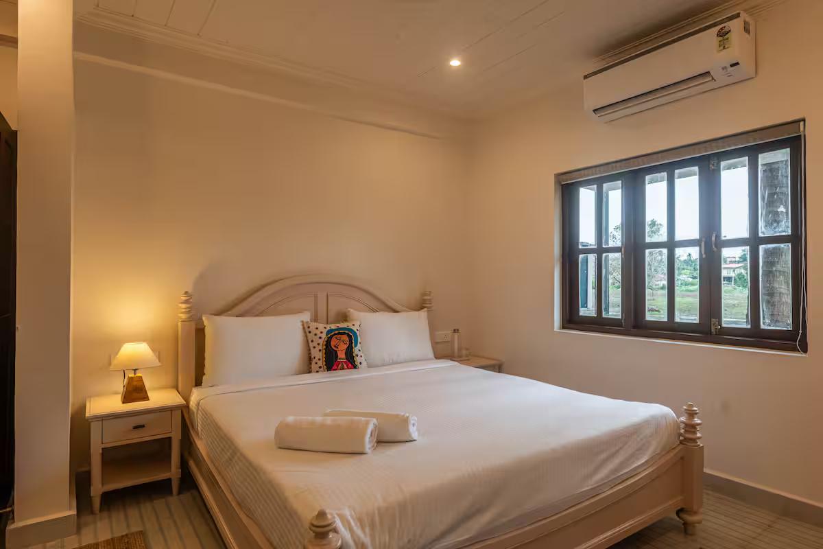 Indo-Porto Field View Villa with Pool x Solis Nature