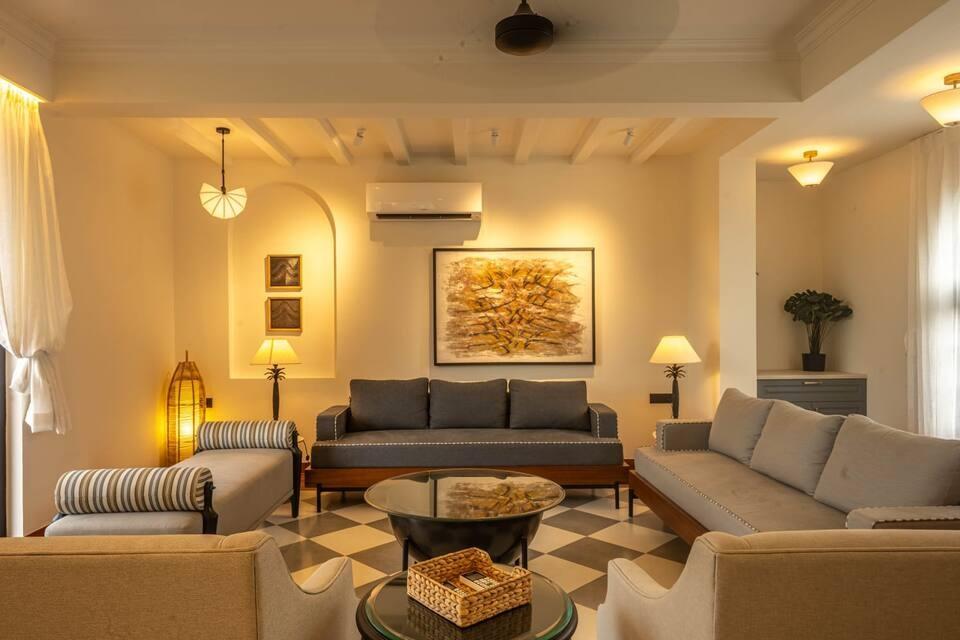 Luxury Edgewater Villa With Bathtub x Solis Nature