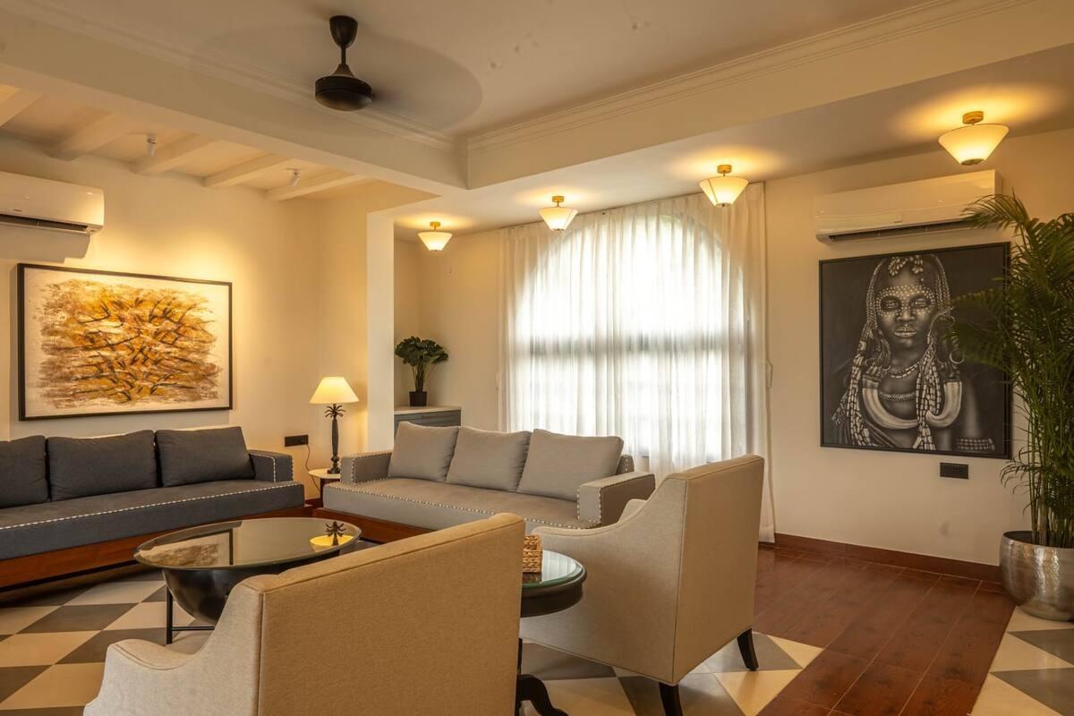 Luxury Edgewater Villa With Bathtub x Solis Nature