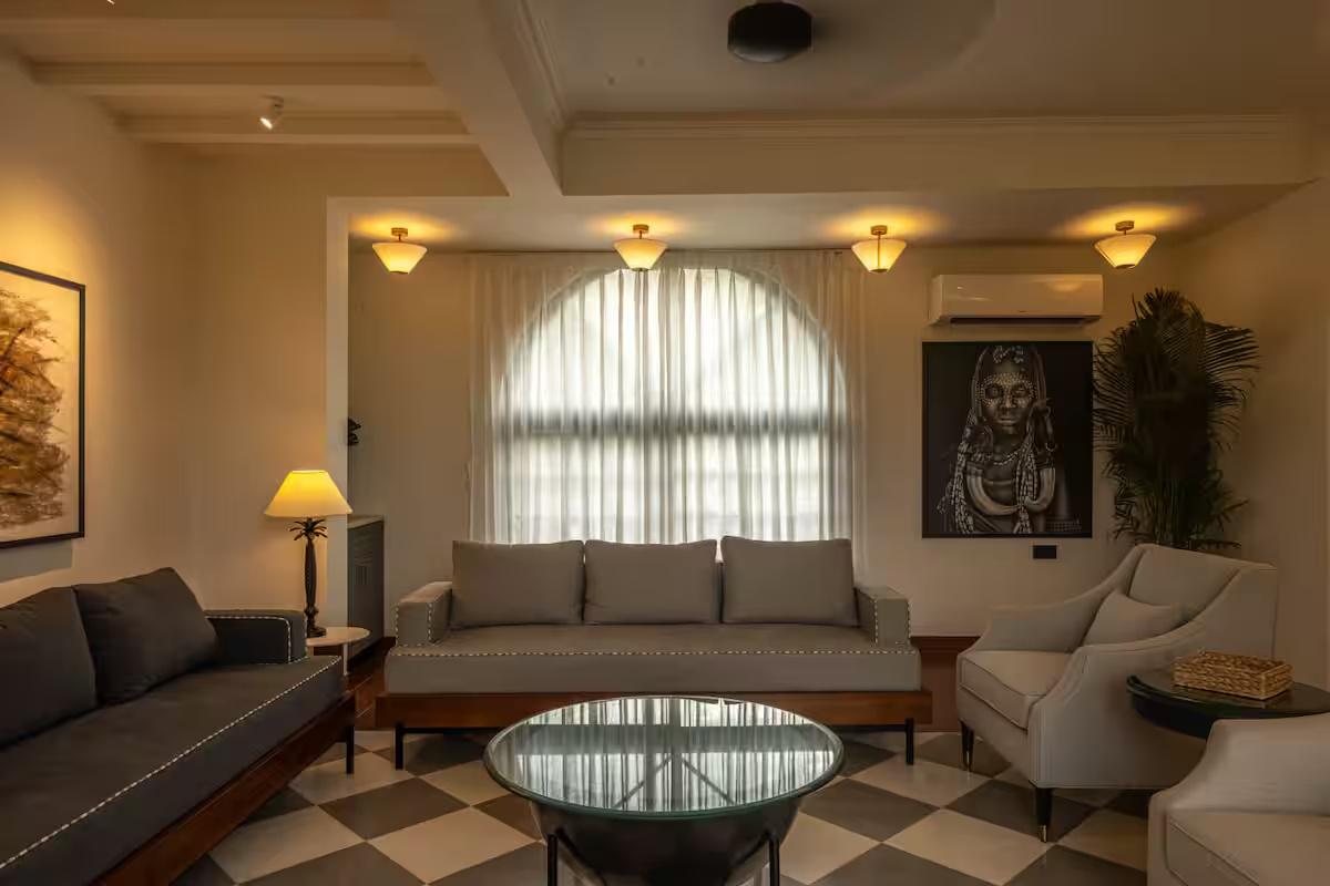 Luxury Edgewater Villa With Bathtub x Solis Nature