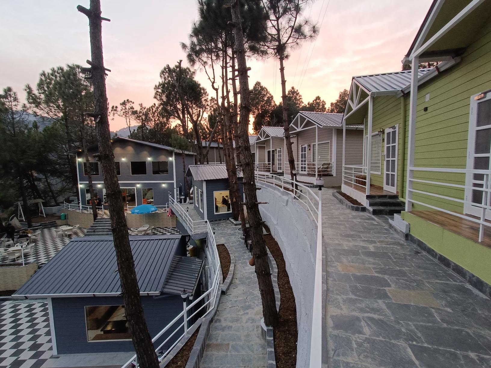 DLS Nature Trinket Resort x Solis Nature