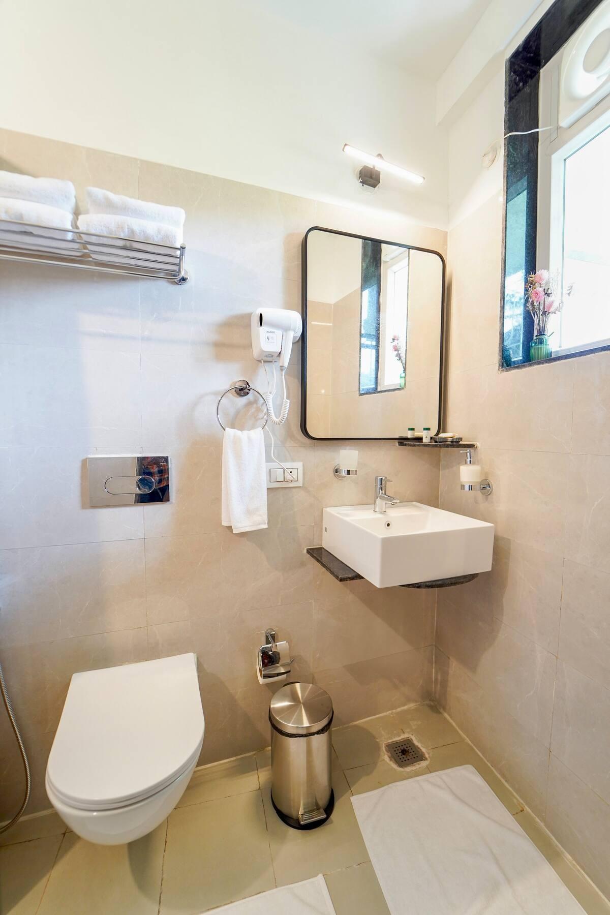 4BHK villa w/ in Morjim x Solis Nature