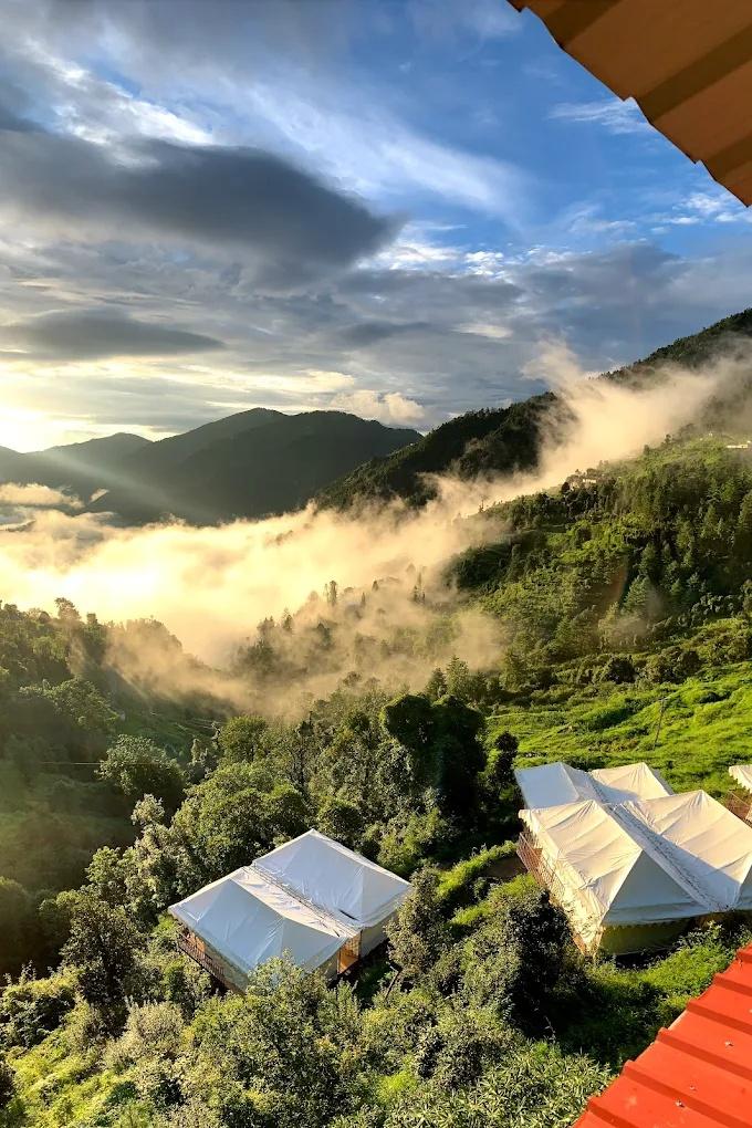 Moksham Himalayan campsite x Solis Nature