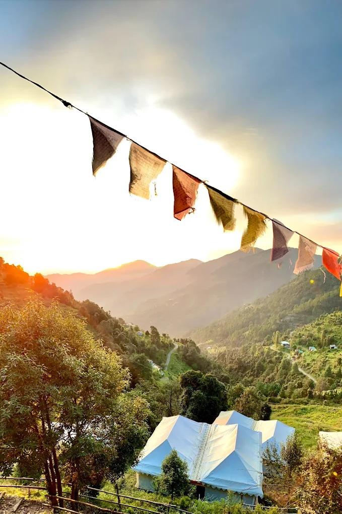 Moksham Himalayan campsite x Solis Nature