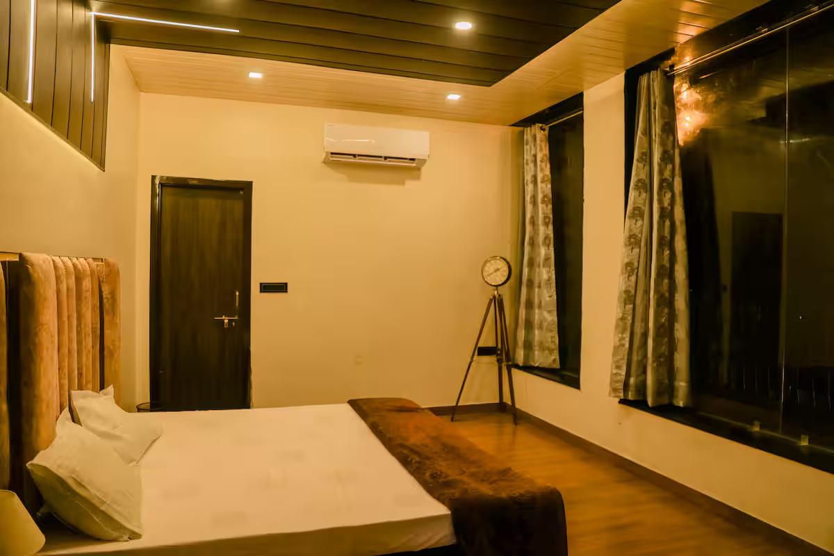 Ibiza farm By The Party Citadel x Solis Nature