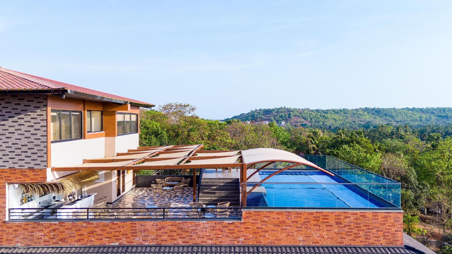 Holitel, Anjuna x Solis Nature