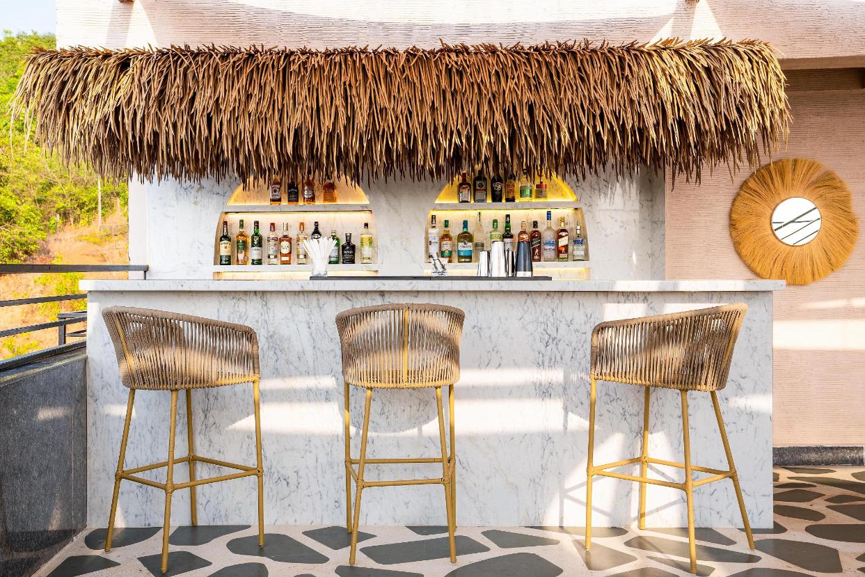 Holitel, Anjuna x Solis Nature