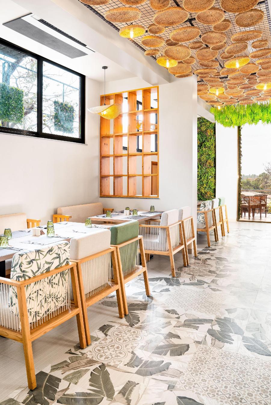 Holitel, Anjuna x Solis Nature