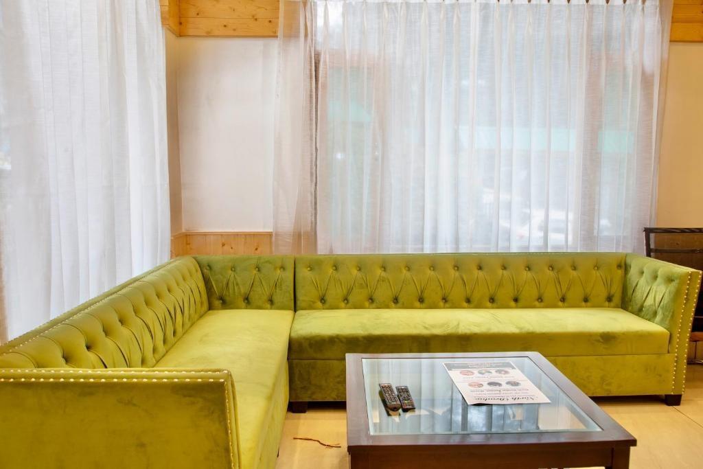 North Deodar Avenue, Manali x Solis Nature