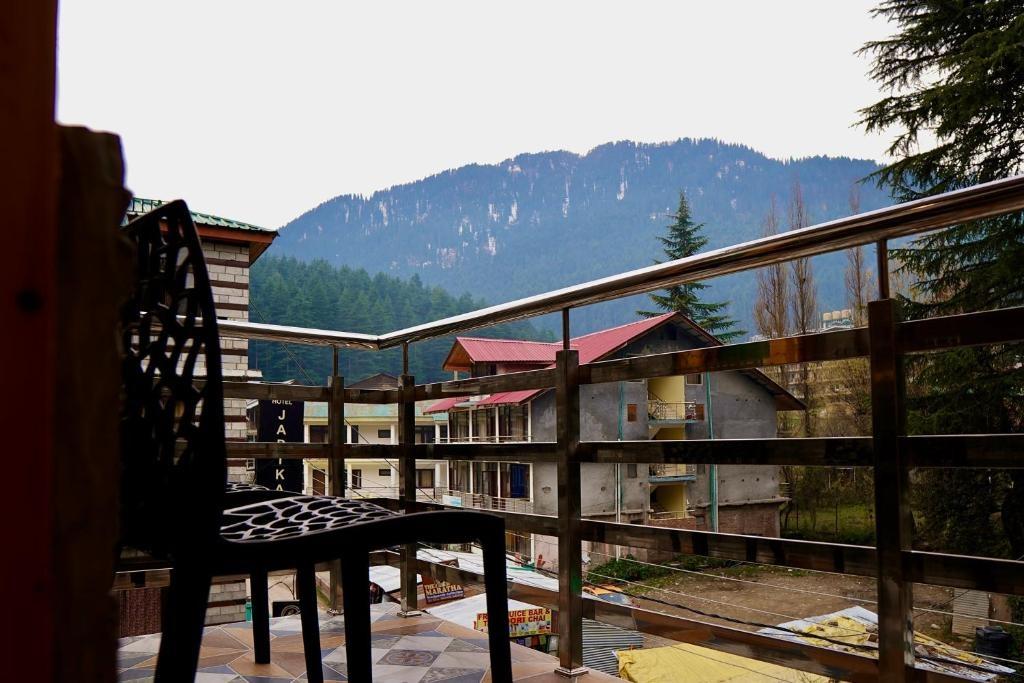 North Deodar Avenue, Manali x Solis Nature