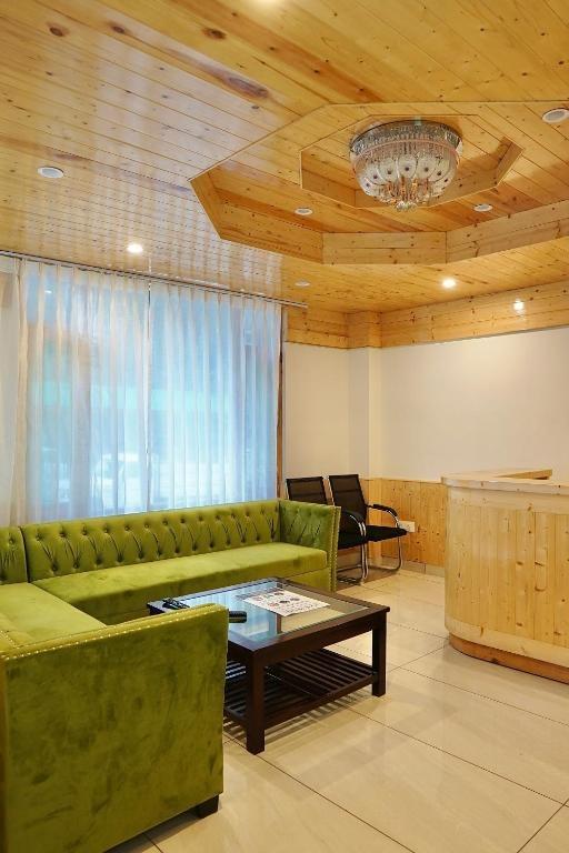 North Deodar Avenue, Manali x Solis Nature