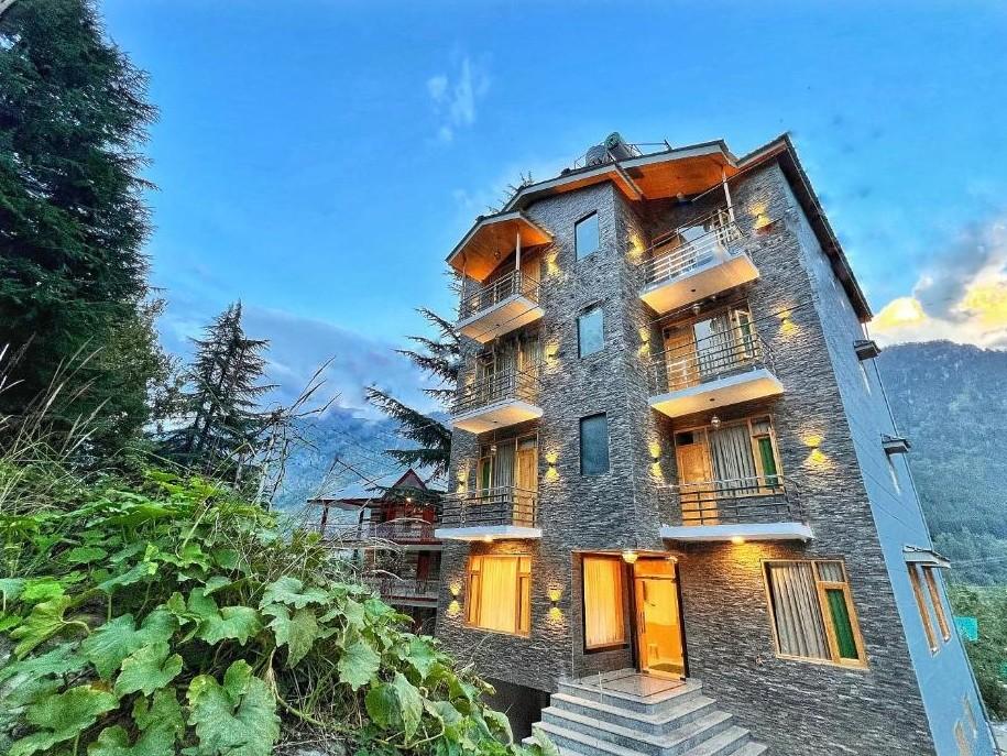 North Deodar Avenue, Manali x Solis Nature