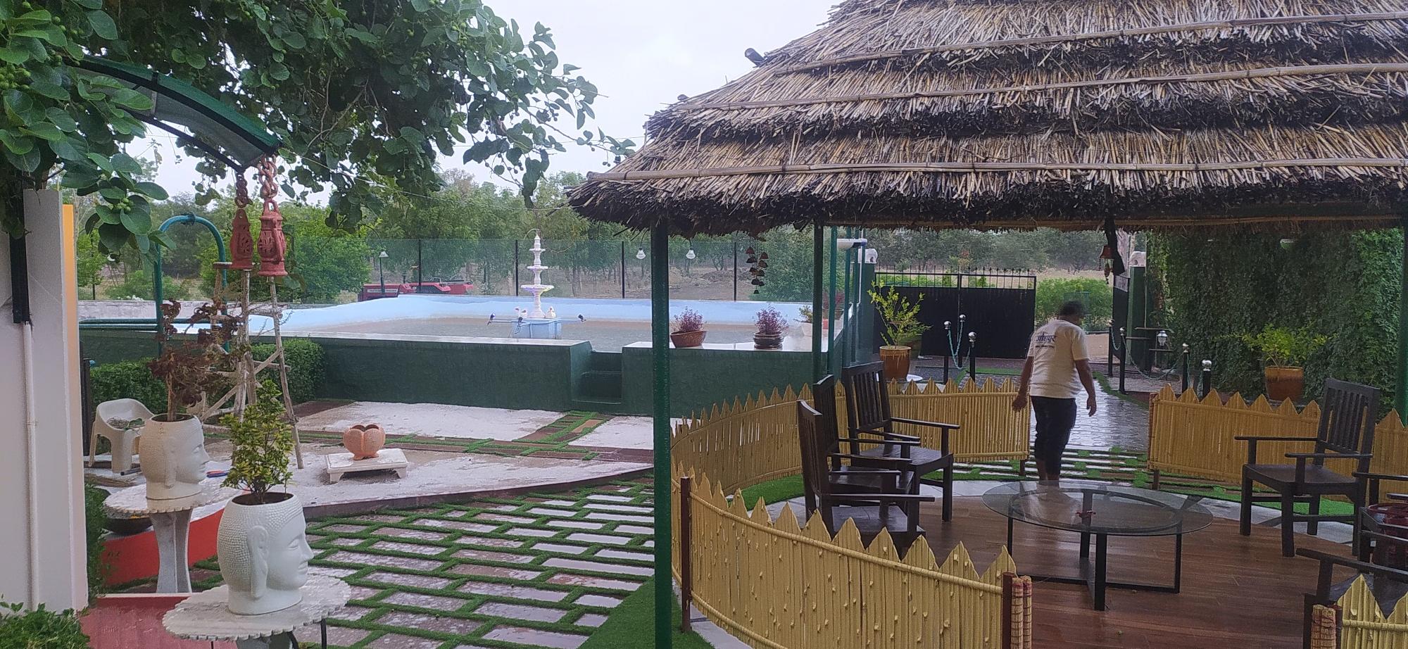 THE TREES - PRIVATE FARM STAY WITH POOL x Solis Nature