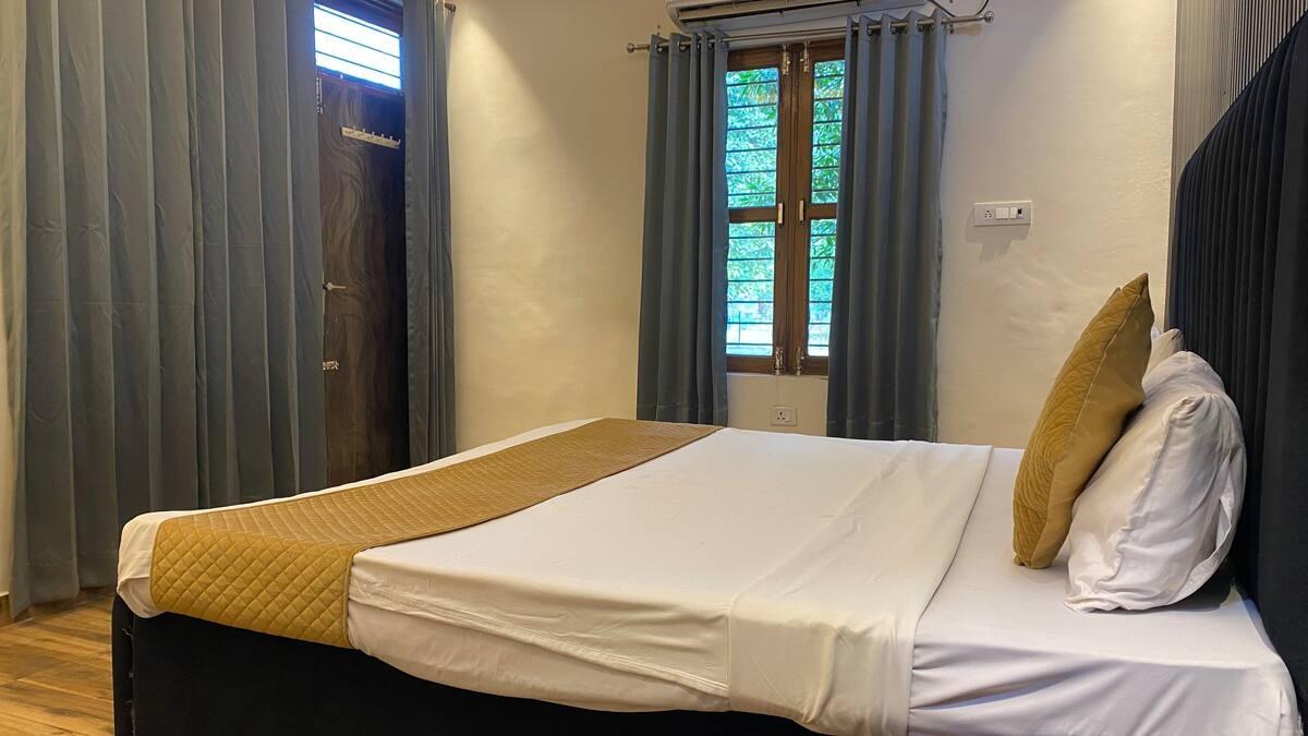 3BHK Villa with Pool (NCR) x Solis Nature