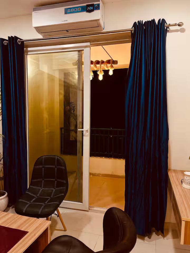 Pristine 1 Bhk apartment by Mulberry Homestays x Solis Nature