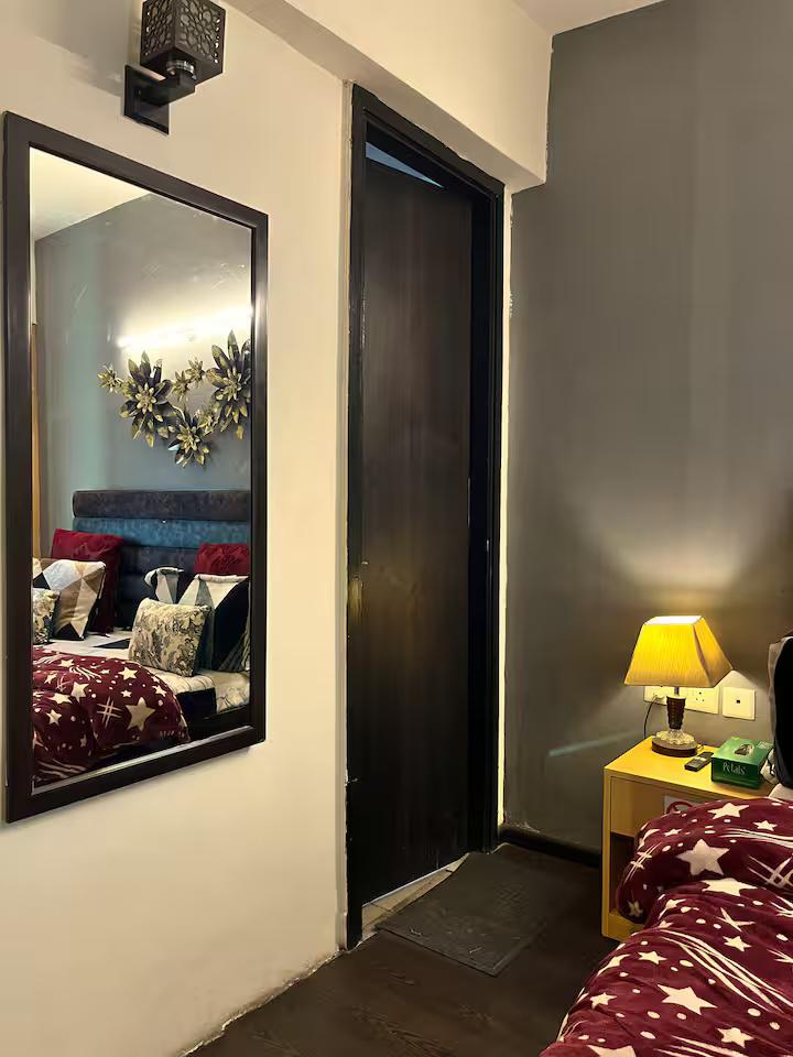 Imperial suite by Mulberry Homestays x Solis Nature