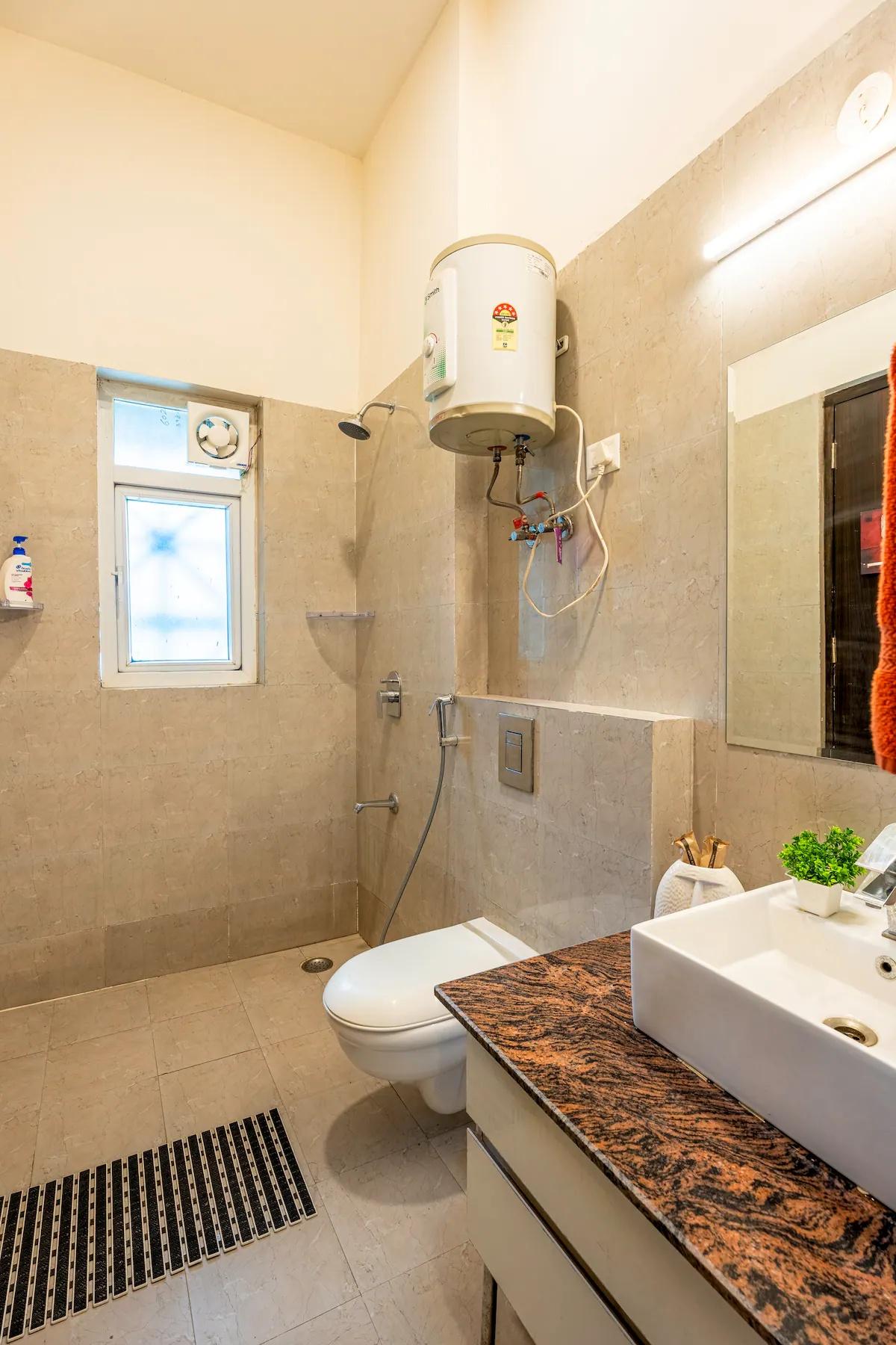 Skyline by Mulberry homestays x Solis Nature