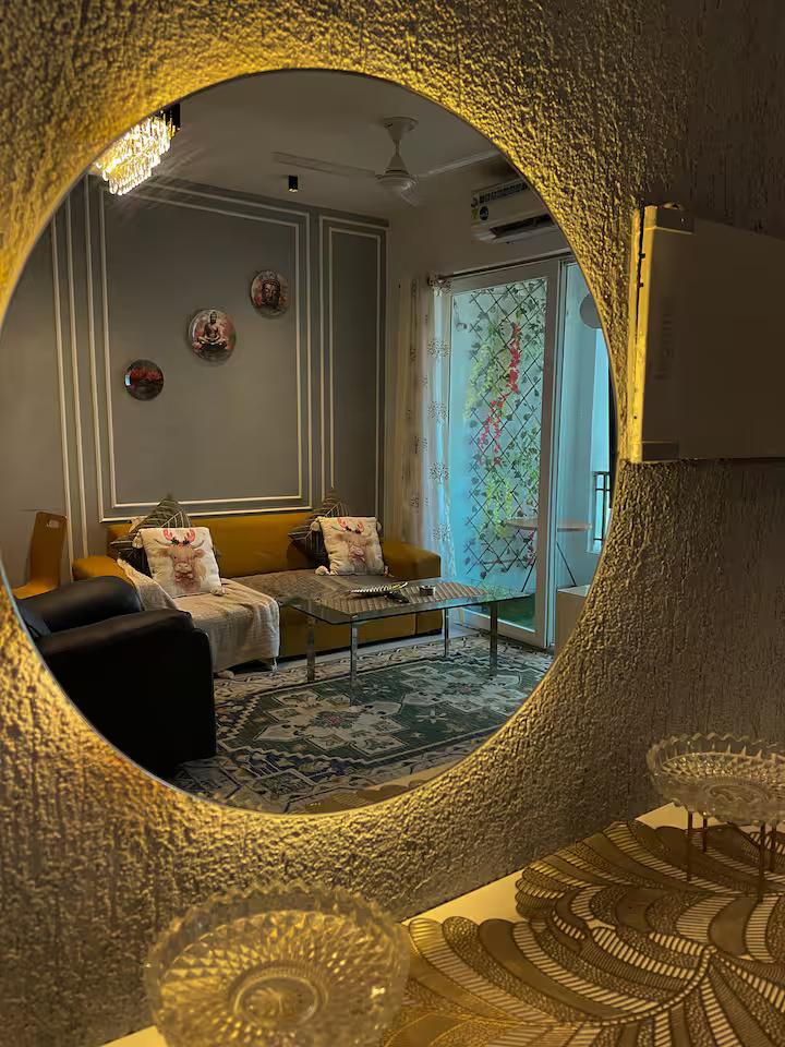 Florence By Mulberry Homestays  Premium 1BHK x Solis Nature