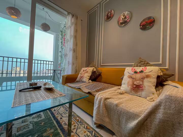 Florence By Mulberry Homestays  Premium 1BHK x Solis Nature