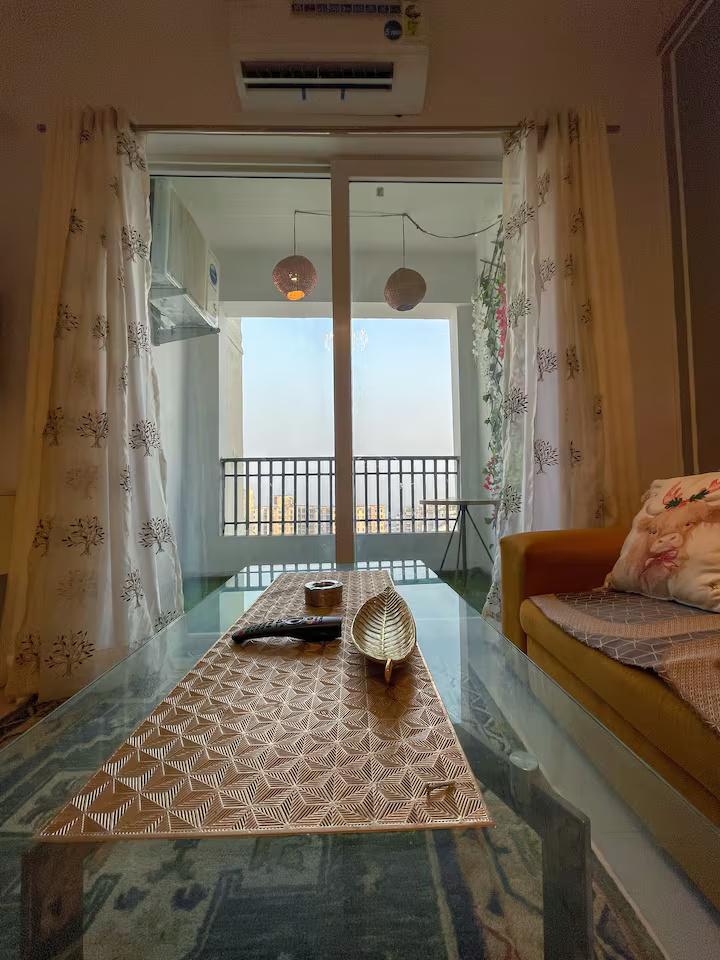 Florence By Mulberry Homestays  Premium 1BHK x Solis Nature