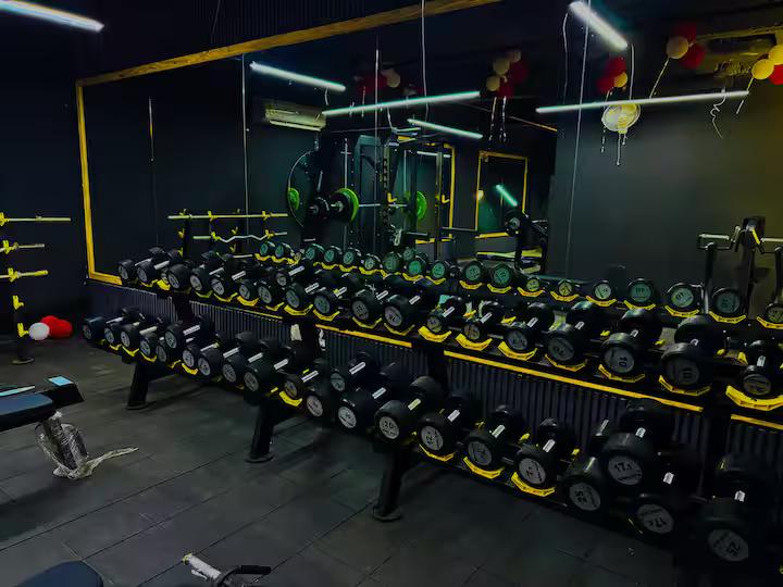 Astoria | Elegant 1BHK with Modern Comforts | x Solis Nature