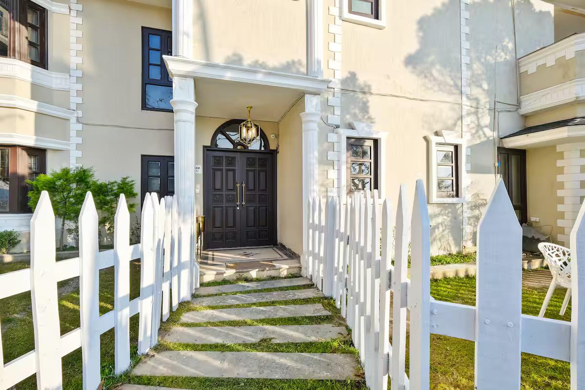 The Si Cottage x Solis Nature